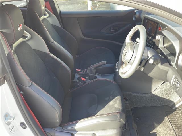 GRヤリス RZ ハイパフォーマンス Bluetooth接続 ディスプレイオーディオ ETC バックカメラ ドライブレコーダー 純正フロアマット 純正アルミホイール クルーズコントロール ハンドルヒーター BSM(22枚目)