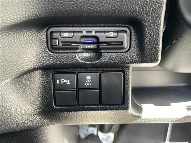 N-BOXカスタム L・スロープ 社外SDナビ BT CD DVD TV バックカメラ ETC レーダークルーズコントロール 両側パワースライド シートヒーターDN席 オートライト レーンキープ 衝撃軽減システム プッシュスタート(30枚目)