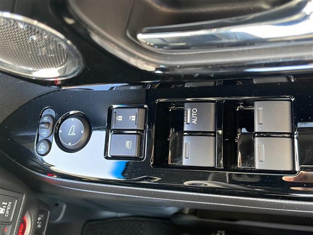 N-BOXカスタム L・スロープ 社外SDナビ BT CD DVD TV バックカメラ ETC レーダークルーズコントロール 両側パワースライド シートヒーターDN席 オートライト レーンキープ 衝撃軽減システム プッシュスタート(37枚目)