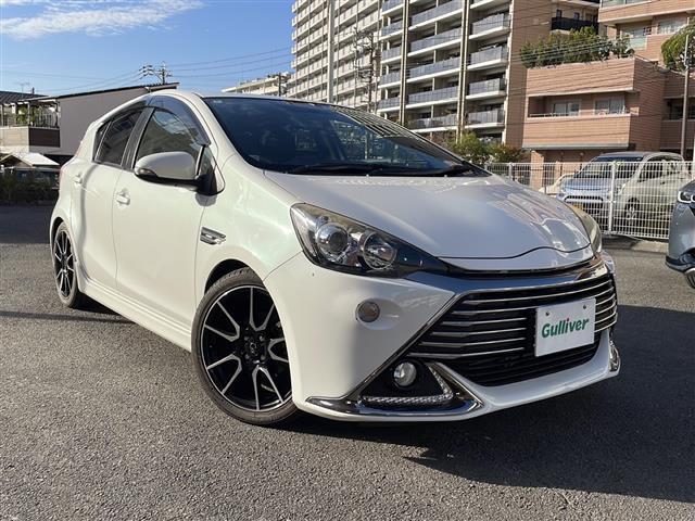 アクア G G’s 純正SDナビ BT DTV CD DVD AM FM バックカメラ オートライト 純正ETC 純正アルミホイール 純正フロアマット 電動格納ミラー ハーフレザーシート プッシュボタン スマートキー(2枚目)