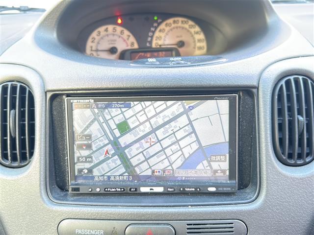 ファンカーゴ Ｇリヤリビングバージョン　社外ナビ　Ｂｌｕｅｔｏｏｔｈ　ワンセグＴＶ　ＣＤ／ＤＶＤチェンジャー　純正アルミホイール　純正フロアマット　ハロゲンライト　パワーステアリング　パワーステアリング　ルーフレール　電動格納ミラー（33枚目）