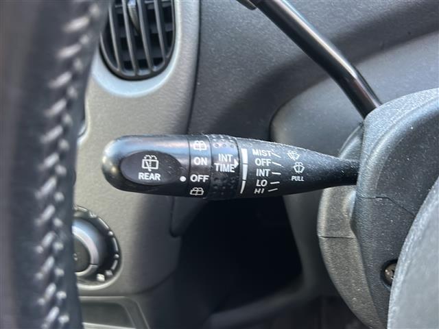 ファンカーゴ Ｇリヤリビングバージョン　社外ナビ　Ｂｌｕｅｔｏｏｔｈ　ワンセグＴＶ　ＣＤ／ＤＶＤチェンジャー　純正アルミホイール　純正フロアマット　ハロゲンライト　パワーステアリング　パワーステアリング　ルーフレール　電動格納ミラー（41枚目）