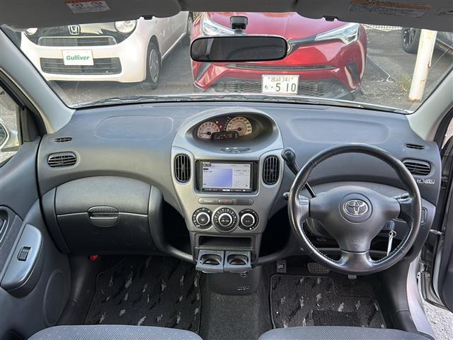 ファンカーゴ Ｇリヤリビングバージョン　社外ナビ　Ｂｌｕｅｔｏｏｔｈ　ワンセグＴＶ　ＣＤ／ＤＶＤチェンジャー　純正アルミホイール　純正フロアマット　ハロゲンライト　パワーステアリング　パワーステアリング　ルーフレール　電動格納ミラー（42枚目）