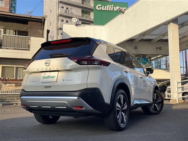 エクストレイル Ｇ　ｅ－４ＯＲＣＥ　ディスプレイオーディオ　Ｂｌｕｅｔｏｏｔｈ　ＵＳＢ入力端子　全方位カメラ　フルセグＴＶ　ＥＴＣ　前後ドライブレコーダー　ＢＳＭ　レーダークルーズコントロール　ＢＯＳＥサウンド　ヘッドアップディスプレイ（4枚目）