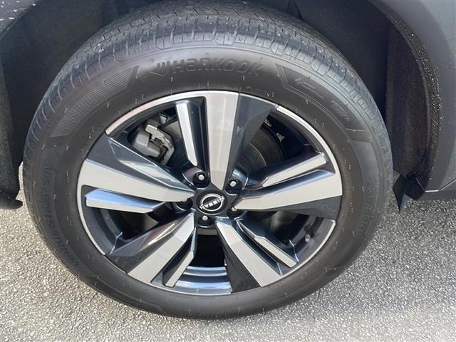 エクストレイル Ｇ　ｅ－４ＯＲＣＥ　ディスプレイオーディオ　Ｂｌｕｅｔｏｏｔｈ　ＵＳＢ入力端子　全方位カメラ　フルセグＴＶ　ＥＴＣ　前後ドライブレコーダー　ＢＳＭ　レーダークルーズコントロール　ＢＯＳＥサウンド　ヘッドアップディスプレイ（10枚目）