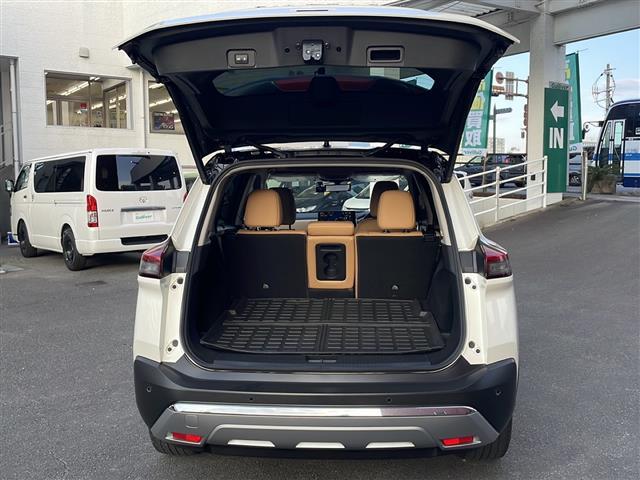 エクストレイル Ｇ　ｅ－４ＯＲＣＥ　ディスプレイオーディオ　Ｂｌｕｅｔｏｏｔｈ　ＵＳＢ入力端子　全方位カメラ　フルセグＴＶ　ＥＴＣ　前後ドライブレコーダー　ＢＳＭ　レーダークルーズコントロール　ＢＯＳＥサウンド　ヘッドアップディスプレイ（17枚目）