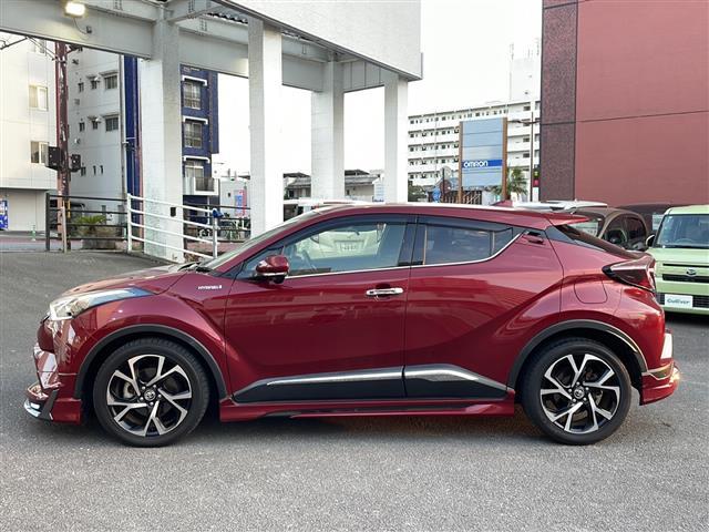 Ｃ－ＨＲ Ｇ　ＳＤナビ　Ｂｌｕｅｔｏｏｔｈ　フルセグＴＶ　バックカメラ　ＢＳＭ　モデリスタフルエアロ　前後ドライブレコーダー　前後コーナーセンサー　ＥＴＣ　ＣＤチェンジャー　純正アルミホイール　純正フロアマット（8枚目）