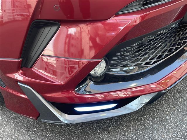 Ｃ－ＨＲ Ｇ　ＳＤナビ　Ｂｌｕｅｔｏｏｔｈ　フルセグＴＶ　バックカメラ　ＢＳＭ　モデリスタフルエアロ　前後ドライブレコーダー　前後コーナーセンサー　ＥＴＣ　ＣＤチェンジャー　純正アルミホイール　純正フロアマット（10枚目）