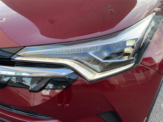 Ｃ－ＨＲ Ｇ　ＳＤナビ　Ｂｌｕｅｔｏｏｔｈ　フルセグＴＶ　バックカメラ　ＢＳＭ　モデリスタフルエアロ　前後ドライブレコーダー　前後コーナーセンサー　ＥＴＣ　ＣＤチェンジャー　純正アルミホイール　純正フロアマット（13枚目）