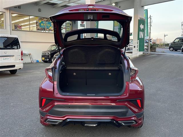 Ｃ－ＨＲ Ｇ　ＳＤナビ　Ｂｌｕｅｔｏｏｔｈ　フルセグＴＶ　バックカメラ　ＢＳＭ　モデリスタフルエアロ　前後ドライブレコーダー　前後コーナーセンサー　ＥＴＣ　ＣＤチェンジャー　純正アルミホイール　純正フロアマット（15枚目）