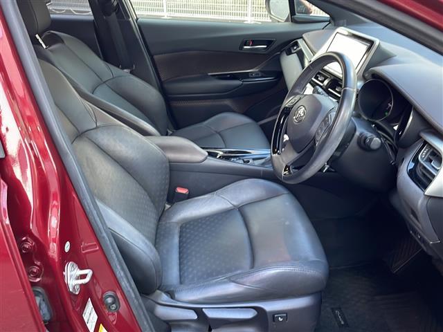 Ｃ－ＨＲ Ｇ　ＳＤナビ　Ｂｌｕｅｔｏｏｔｈ　フルセグＴＶ　バックカメラ　ＢＳＭ　モデリスタフルエアロ　前後ドライブレコーダー　前後コーナーセンサー　ＥＴＣ　ＣＤチェンジャー　純正アルミホイール　純正フロアマット（18枚目）