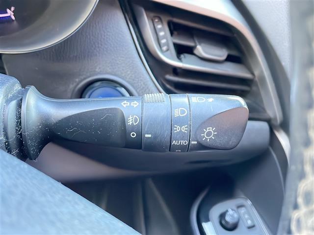 Ｃ－ＨＲ Ｇ　ＳＤナビ　Ｂｌｕｅｔｏｏｔｈ　フルセグＴＶ　バックカメラ　ＢＳＭ　モデリスタフルエアロ　前後ドライブレコーダー　前後コーナーセンサー　ＥＴＣ　ＣＤチェンジャー　純正アルミホイール　純正フロアマット（36枚目）