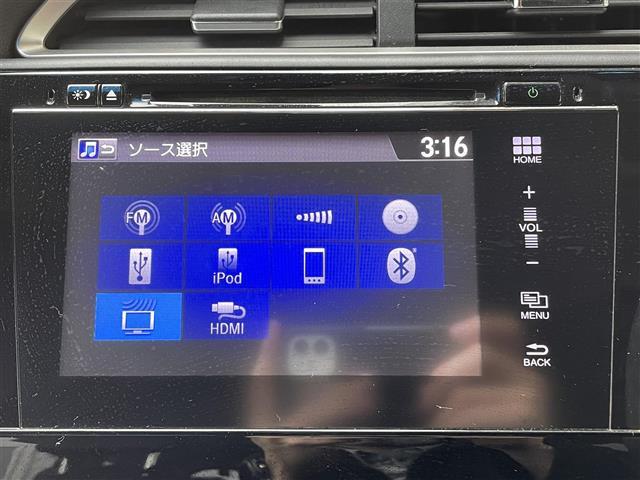 シャトル ハイブリッドＺ　純正メモリーナビ（ＦＭ／ＡＭ／ＣＤ／ＤＶＤ／Ｂｌｕｅｔｏｏｔｈ）　フルセグテレビ　ハーフレザーシート　クルーズコントロール　前席シートヒーター　横滑り防止装置　スマートキー　ＥＴＣ　ドライブレコーダー（6枚目）