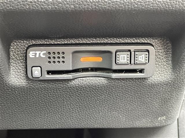 フリード Ｇ・ホンダセンシング　社外ＳＤナビ（ＦＭ／ＡＭ／ＣＤ／ＤＶＤ／ＡＵＸ／Ｂｌｕｅｔｏｔｈ）　ワンセグテレビ　ハーフレザーシート　衝突被害軽減装置　レーダークルーズコントロール　両側パワースライドドア　レーンキープアシスト（22枚目）