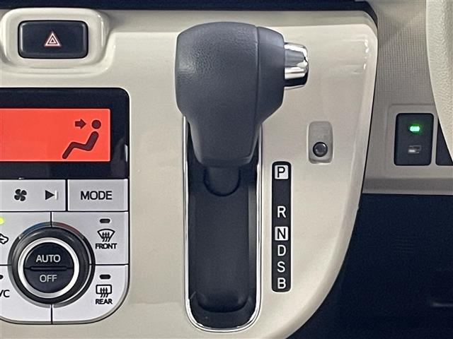 ムーヴキャンバス Ｇメイクアップリミテッド　ＳＡＩＩＩ　社外ＳＤナビ（ＦＭ／ＡＭ／ＣＤ／Ｂｌｕｅｔｏｏｔｈ）　ワンセグテレビ　衝突被害軽減装置　全方位カメラ　両側パワースライドドア　アイドリングストップ　横滑り防止装置　オートマチックハイビーム　ＥＴＣ（20枚目）