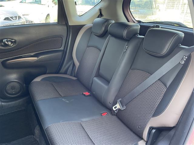 ノート ｅ－パワー　メダリスト　純正ＳＤナビ（ＦＭ／ＡＭ／ＣＤ／ＤＶＤ／Ｂｌｕｅｔｏｏｔｈ）　フルセグテレビ　ハーフレザーシート　衝突被害軽減装置　レーンキープアシスト　横滑り防止装置　全方位カメラ　デジタルインナーミラー（17枚目）