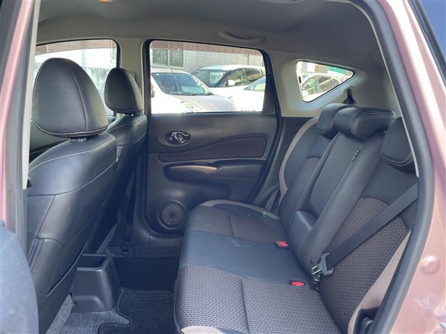 ノート ｅ－パワー　メダリスト　純正ＳＤナビ（ＦＭ／ＡＭ／ＣＤ／ＤＶＤ／Ｂｌｕｅｔｏｏｔｈ）　フルセグテレビ　ハーフレザーシート　衝突被害軽減装置　レーンキープアシスト　横滑り防止装置　全方位カメラ　デジタルインナーミラー（18枚目）