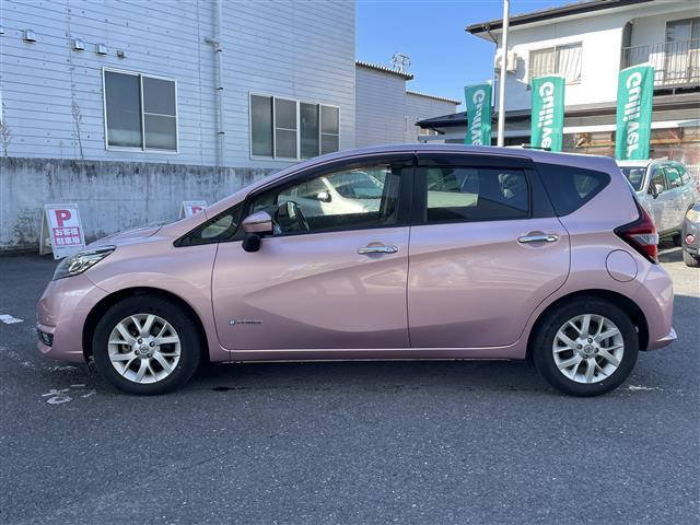 ノート ｅ－パワー　メダリスト　純正ＳＤナビ（ＦＭ／ＡＭ／ＣＤ／ＤＶＤ／Ｂｌｕｅｔｏｏｔｈ）　フルセグテレビ　ハーフレザーシート　衝突被害軽減装置　レーンキープアシスト　横滑り防止装置　全方位カメラ　デジタルインナーミラー（25枚目）