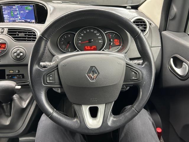 カングー プラティーク ルーフレール 社外ナビ(2枚目)