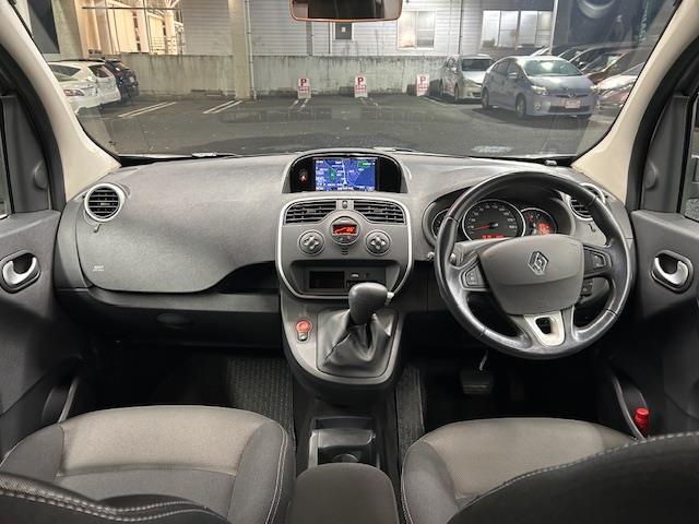 カングー プラティーク ルーフレール 社外ナビ(28枚目)