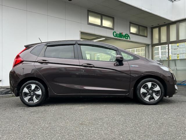 フィットハイブリッド Fパッケージ コンフォートエディション ワンオーナー純正ナビバックカメラワンセグ(9枚目)