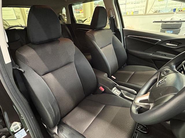 フィットハイブリッド Fパッケージ コンフォートエディション ワンオーナー純正ナビバックカメラワンセグ(12枚目)