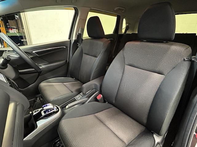 フィットハイブリッド Fパッケージ コンフォートエディション ワンオーナー純正ナビバックカメラワンセグ(14枚目)