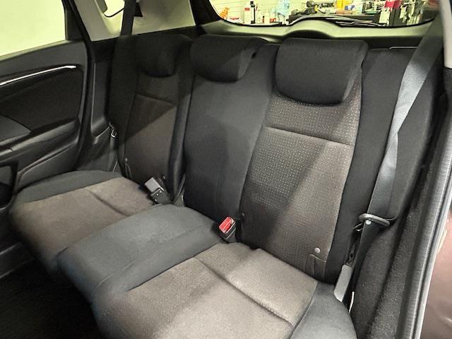 フィットハイブリッド Fパッケージ コンフォートエディション ワンオーナー純正ナビバックカメラワンセグ(16枚目)