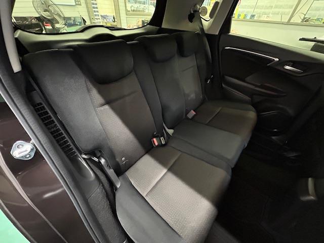 フィットハイブリッド Fパッケージ コンフォートエディション ワンオーナー純正ナビバックカメラワンセグ(18枚目)