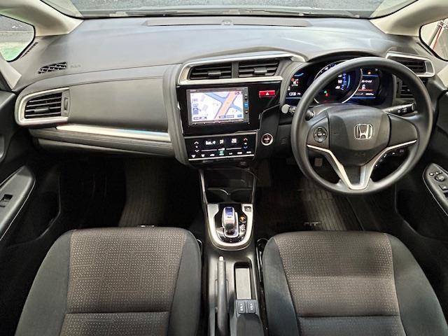 フィットハイブリッド Fパッケージ コンフォートエディション ワンオーナー純正ナビバックカメラワンセグ(19枚目)