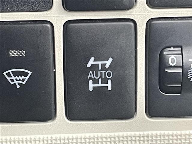 店頭在庫以外にも全国約４万台※の在庫から、ぴったりな１台をご提案します！※２０２３年１０月現在の在庫台数です。売約済の可能性があります。