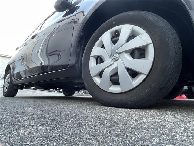 ヴィッツ １．３Ｆ　ＬＥＤエディション　純正ＳＤナビ（ＡＭ／ＦＭ／ＣＤ／Ｂｌｕｅｔｏｏｔｈ）　ワンセグテレビ　横滑り防止装置　４ＷＤオートモードスイッチ　フロントワイパーデアイサー　スマートキー　プッシュスタート　ＥＴＣ　電動格納ミラー（4枚目）