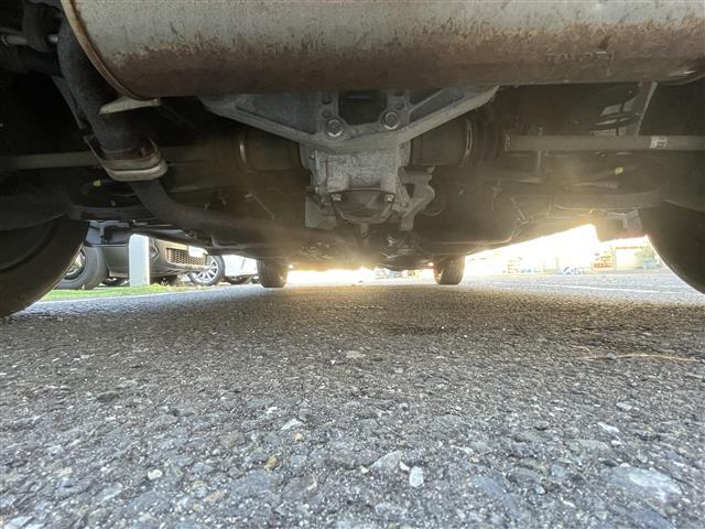 ヴィッツ １．３Ｆ　ＬＥＤエディション　純正ＳＤナビ（ＡＭ／ＦＭ／ＣＤ／Ｂｌｕｅｔｏｏｔｈ）　ワンセグテレビ　横滑り防止装置　４ＷＤオートモードスイッチ　フロントワイパーデアイサー　スマートキー　プッシュスタート　ＥＴＣ　電動格納ミラー（33枚目）