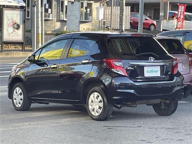 ヴィッツ １．３Ｆ　ＬＥＤエディション　純正ＳＤナビ（ＡＭ／ＦＭ／ＣＤ／Ｂｌｕｅｔｏｏｔｈ）　ワンセグテレビ　横滑り防止装置　４ＷＤオートモードスイッチ　フロントワイパーデアイサー　スマートキー　プッシュスタート　ＥＴＣ　電動格納ミラー（36枚目）