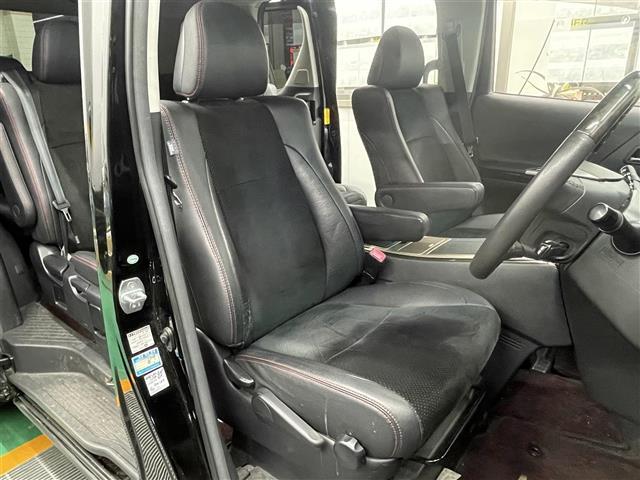 ヴェルファイア 2.4Z ゴールデンアイズ 純正メモリーナビ(FM/AM/CD/Bluetooth) フルセグテレビ ハーフレザーシート クルーズコントロール 両側パワースライドドア パワーバックドア クールボックス フリップダウンモニター(2枚目)