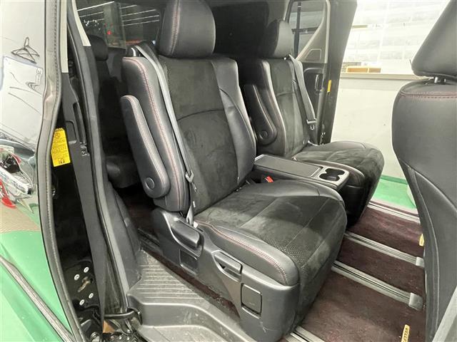 ヴェルファイア 2.4Z ゴールデンアイズ 純正メモリーナビ(FM/AM/CD/Bluetooth) フルセグテレビ ハーフレザーシート クルーズコントロール 両側パワースライドドア パワーバックドア クールボックス フリップダウンモニター(27枚目)