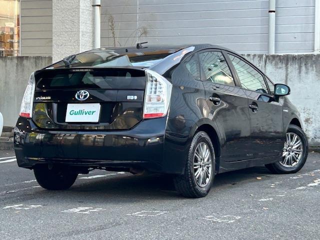 プリウス Ｇ　・純正ＳＤナビ　・ワンセグＴＶ　・ＣＤ／ＤＶＤ／ＡＭ／ＦＭ　・バックカメラ　・クルーズコントロール　・ＨＩＤヘッドライト　・オートライト　・フロントフォグライト　・ウィンカーミラー　・電動格納ミラー（8枚目）