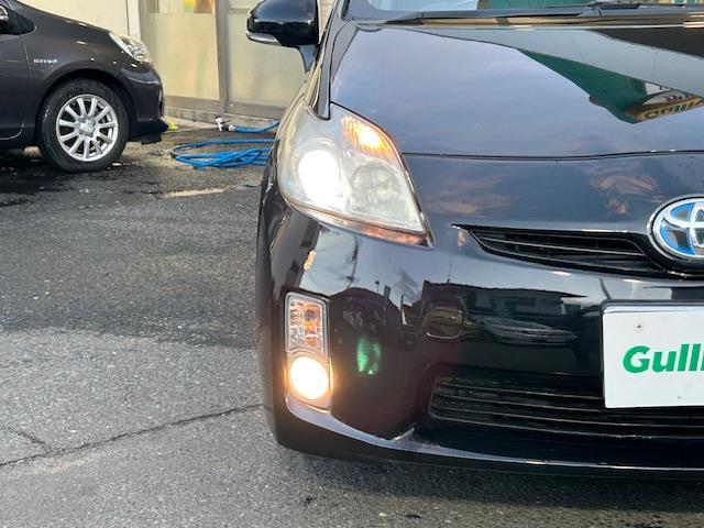 プリウス Ｇ　・純正ＳＤナビ　・ワンセグＴＶ　・ＣＤ／ＤＶＤ／ＡＭ／ＦＭ　・バックカメラ　・クルーズコントロール　・ＨＩＤヘッドライト　・オートライト　・フロントフォグライト　・ウィンカーミラー　・電動格納ミラー（11枚目）