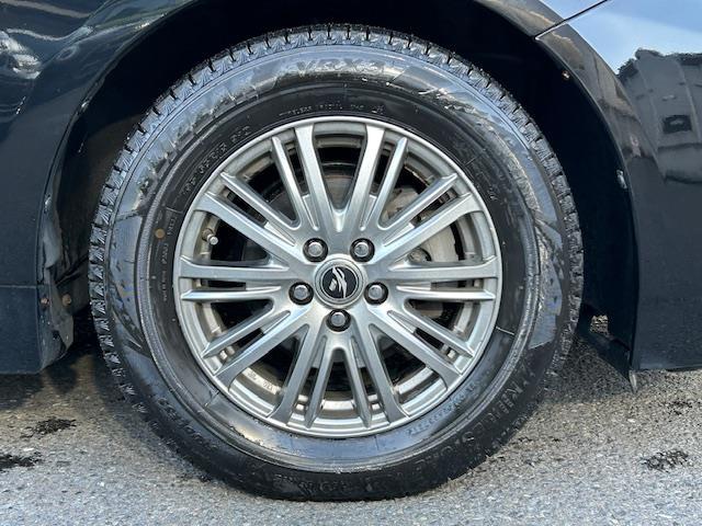 プリウス Ｇ　・純正ＳＤナビ　・ワンセグＴＶ　・ＣＤ／ＤＶＤ／ＡＭ／ＦＭ　・バックカメラ　・クルーズコントロール　・ＨＩＤヘッドライト　・オートライト　・フロントフォグライト　・ウィンカーミラー　・電動格納ミラー（12枚目）