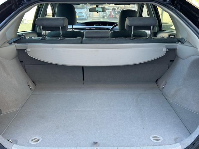 プリウス Ｇ　・純正ＳＤナビ　・ワンセグＴＶ　・ＣＤ／ＤＶＤ／ＡＭ／ＦＭ　・バックカメラ　・クルーズコントロール　・ＨＩＤヘッドライト　・オートライト　・フロントフォグライト　・ウィンカーミラー　・電動格納ミラー（22枚目）