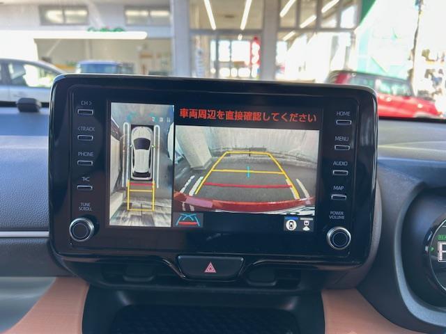 ヤリス ハイブリッドＺ　ワンオーナー　４ＷＤ（7枚目）