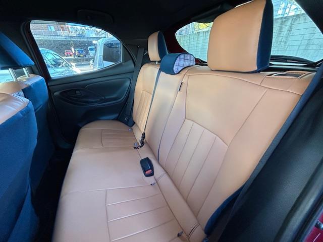 ヤリス ハイブリッドＺ　ワンオーナー　４ＷＤ（15枚目）