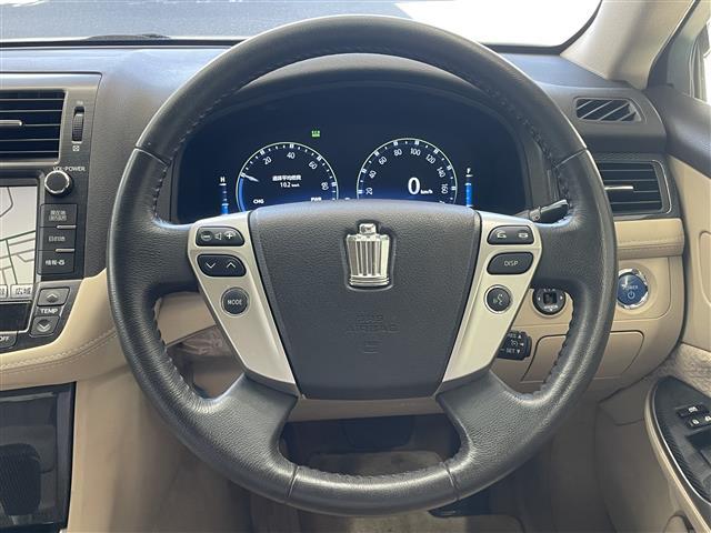 クラウンハイブリッド Ｌパッケージ　純正メモリーナビ（ＡＭ／ＦＭ／ＣＤ／ＤＶＤ）　フルセグテレビ　クルーズコントロール　横滑り防止装置　前席パワーシート　スマートキー　プッシュスタート　ＥＴＣ（8枚目）