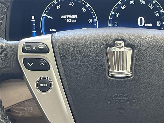 クラウンハイブリッド Ｌパッケージ　純正メモリーナビ（ＡＭ／ＦＭ／ＣＤ／ＤＶＤ）　フルセグテレビ　クルーズコントロール　横滑り防止装置　前席パワーシート　スマートキー　プッシュスタート　ＥＴＣ（9枚目）