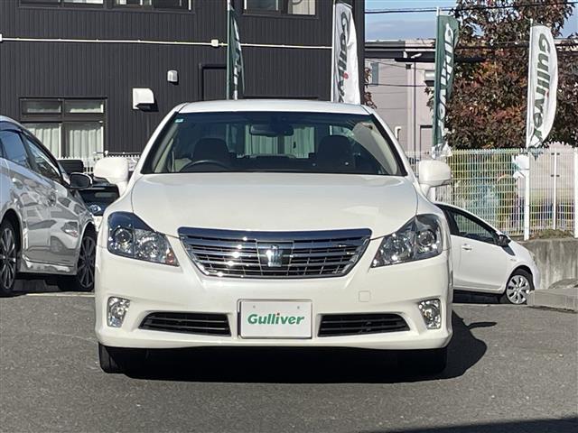 クラウンハイブリッド Ｌパッケージ　純正メモリーナビ（ＡＭ／ＦＭ／ＣＤ／ＤＶＤ）　フルセグテレビ　クルーズコントロール　横滑り防止装置　前席パワーシート　スマートキー　プッシュスタート　ＥＴＣ（27枚目）