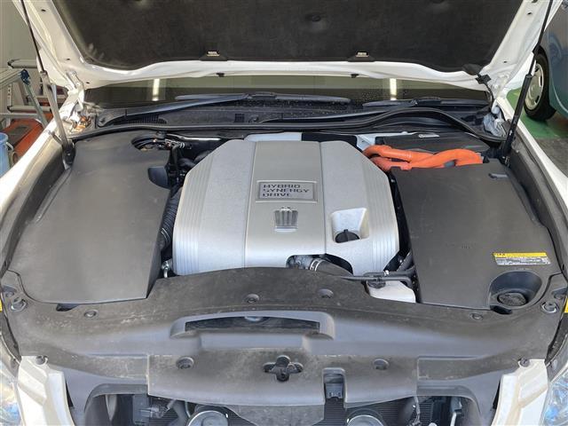 クラウンハイブリッド Ｌパッケージ　純正メモリーナビ（ＡＭ／ＦＭ／ＣＤ／ＤＶＤ）　フルセグテレビ　クルーズコントロール　横滑り防止装置　前席パワーシート　スマートキー　プッシュスタート　ＥＴＣ（36枚目）