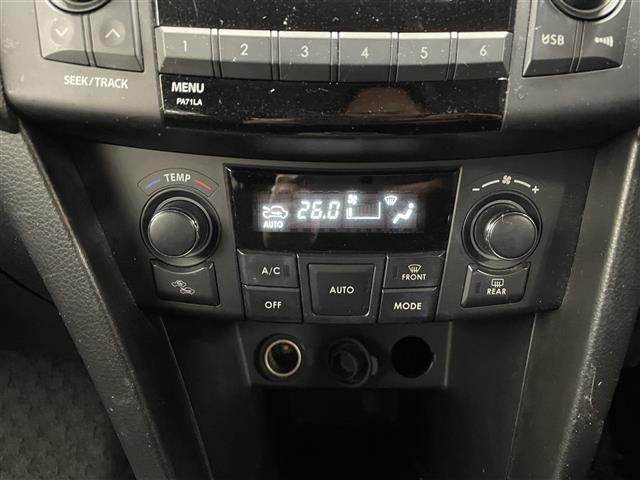 スイフト ＸＧ　４ＷＤ　プッシュスタート　純正フロアマット　前方ドライブレコーダー　ヘッドライトレベライザー　電動格納ミラー　ドアミラーヒーター　オーディオ　ＣＤ／ＦＭ／ＡＭ／ＵＳＢ　スペアキー（5枚目）