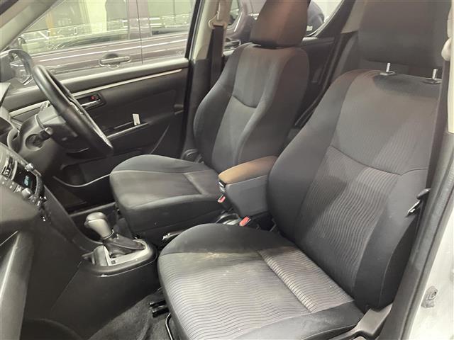 スイフト ＸＧ　４ＷＤ　プッシュスタート　純正フロアマット　前方ドライブレコーダー　ヘッドライトレベライザー　電動格納ミラー　ドアミラーヒーター　オーディオ　ＣＤ／ＦＭ／ＡＭ／ＵＳＢ　スペアキー（10枚目）