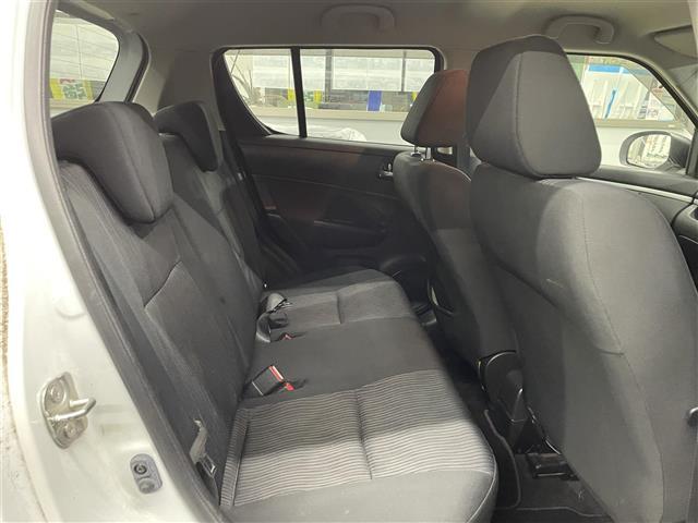 スイフト ＸＧ　４ＷＤ　プッシュスタート　純正フロアマット　前方ドライブレコーダー　ヘッドライトレベライザー　電動格納ミラー　ドアミラーヒーター　オーディオ　ＣＤ／ＦＭ／ＡＭ／ＵＳＢ　スペアキー（13枚目）