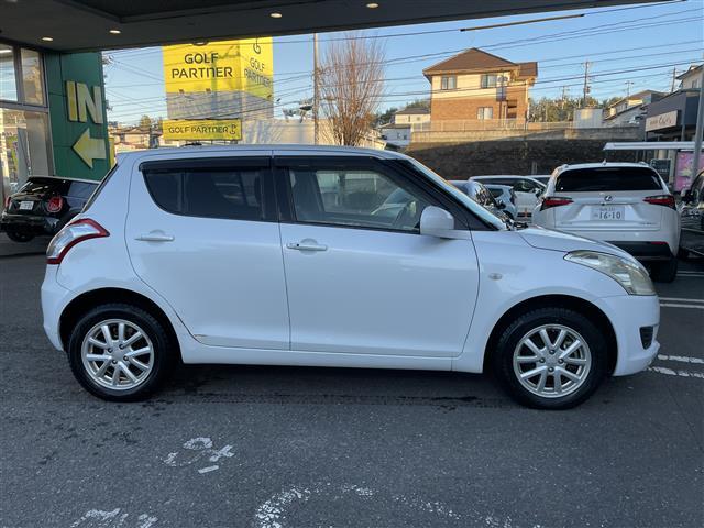 スイフト ＸＧ　４ＷＤ　プッシュスタート　純正フロアマット　前方ドライブレコーダー　ヘッドライトレベライザー　電動格納ミラー　ドアミラーヒーター　オーディオ　ＣＤ／ＦＭ／ＡＭ／ＵＳＢ　スペアキー（18枚目）